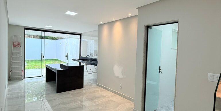 WhatsApp Image 2025-05-16 at 10.21.51 (2)