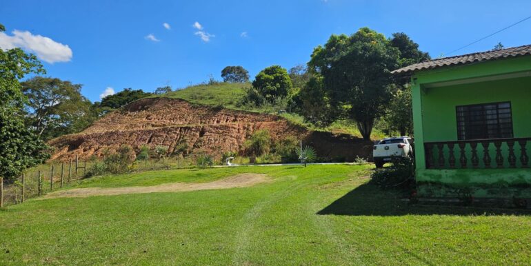 WhatsApp Image 2025-10-13 at 11.07.11 (1)