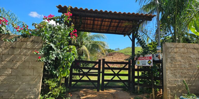 WhatsApp Image 2025-10-13 at 11.07.12 (2)