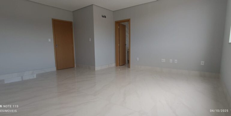 WhatsApp Image 2025-10-06 at 09.31.10 (1)