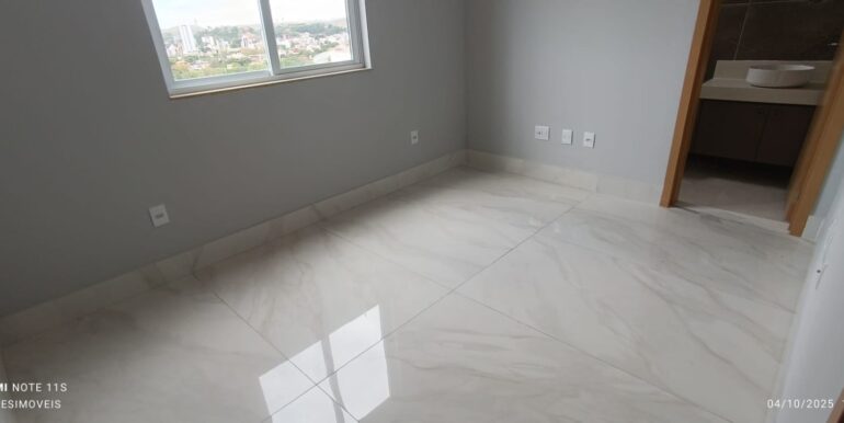 WhatsApp Image 2025-10-06 at 09.31.12 (2)