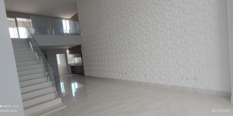 WhatsApp Image 2025-10-06 at 10.00.22 (1)